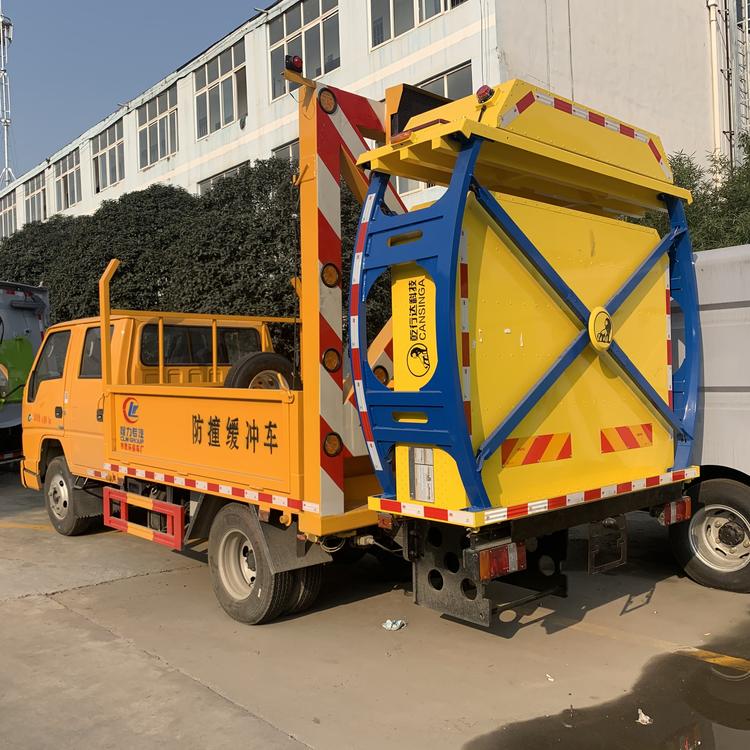 江鈴防撞緩沖車(chē)價(jià)格
